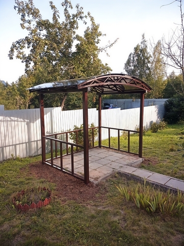 Навес беседка с кровлей из поликарбоната Навес беседка с кровлей из поликарбоната